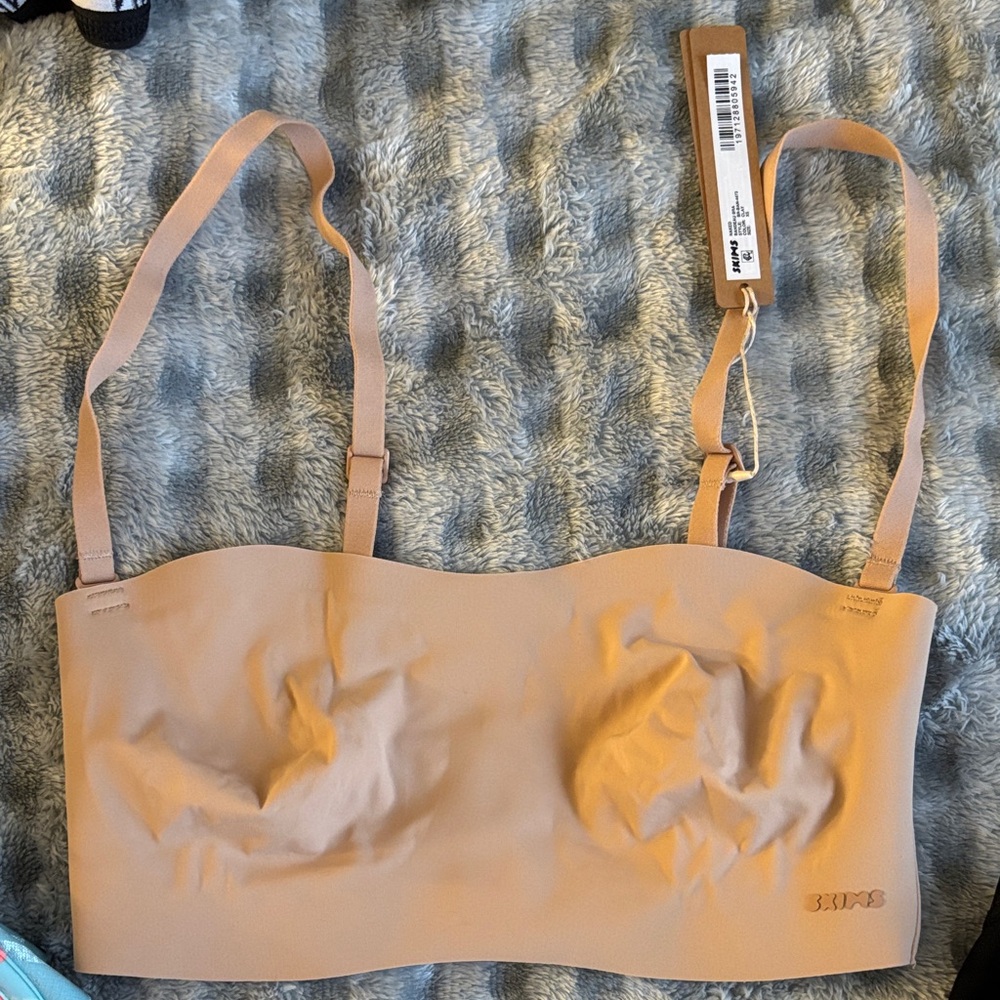 SKIMS Beige Strapless Bra